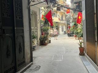 Nhỉnh 6 tỷ  nhà 5 tầng phố tây sơn đống đa  mặt ngõ thông ko quy hoạch