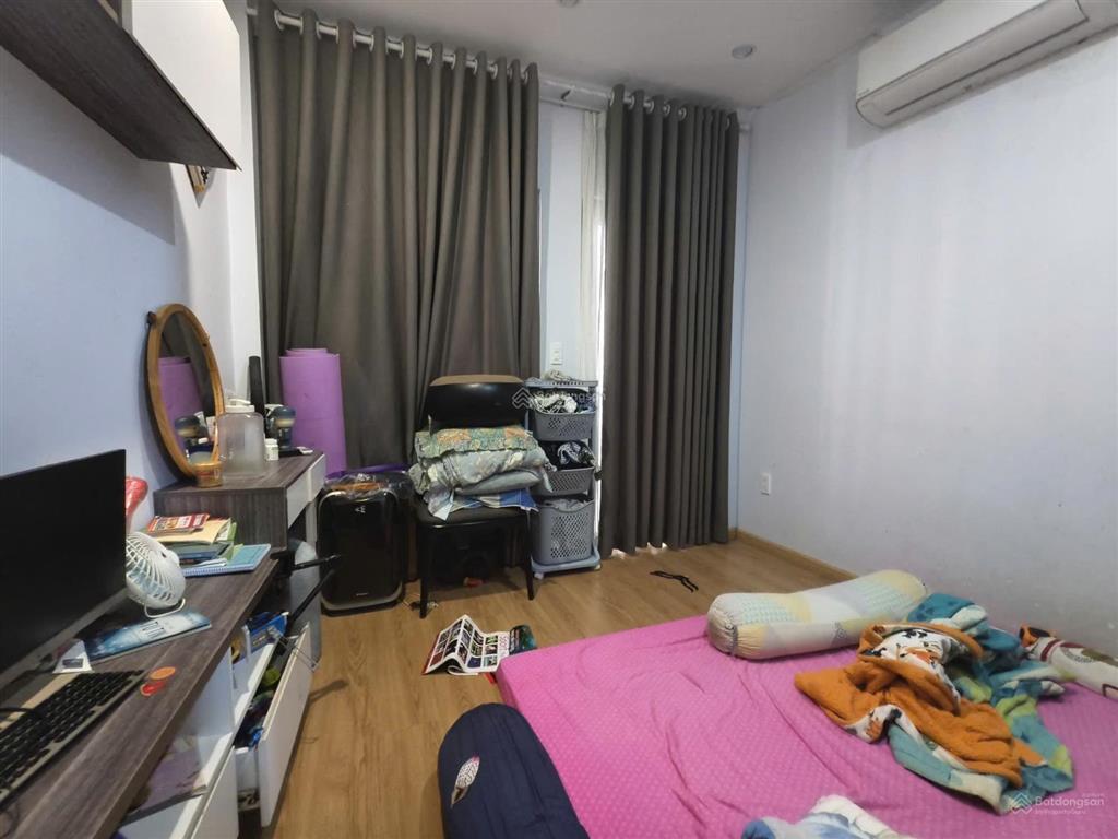 Bán nhà thông cô giang  đê thám  4 tầng đúc kiên cố  hoàn công đủ  8 tỷ