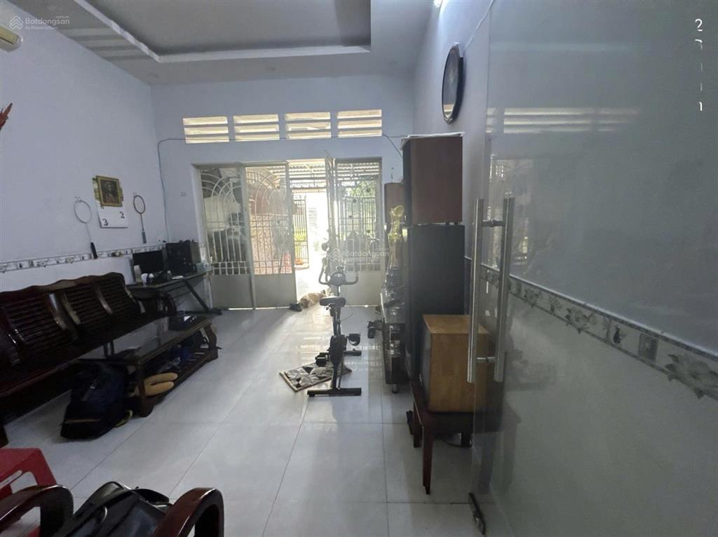 Hàng ngộp chủ gửi bán gấp  nhà 2 mt ô tô  130.7m2 odt