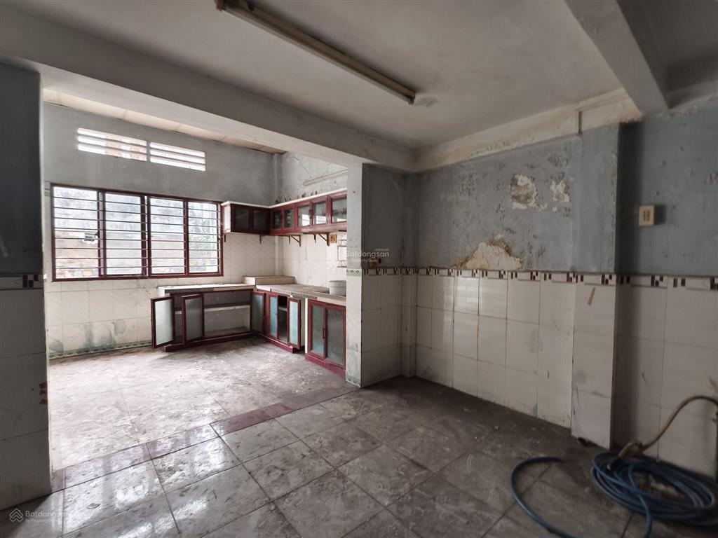 Thanh lý gấp nhà 3 tầng, quận 8  138m2 đất  giá phát mại cực tốt