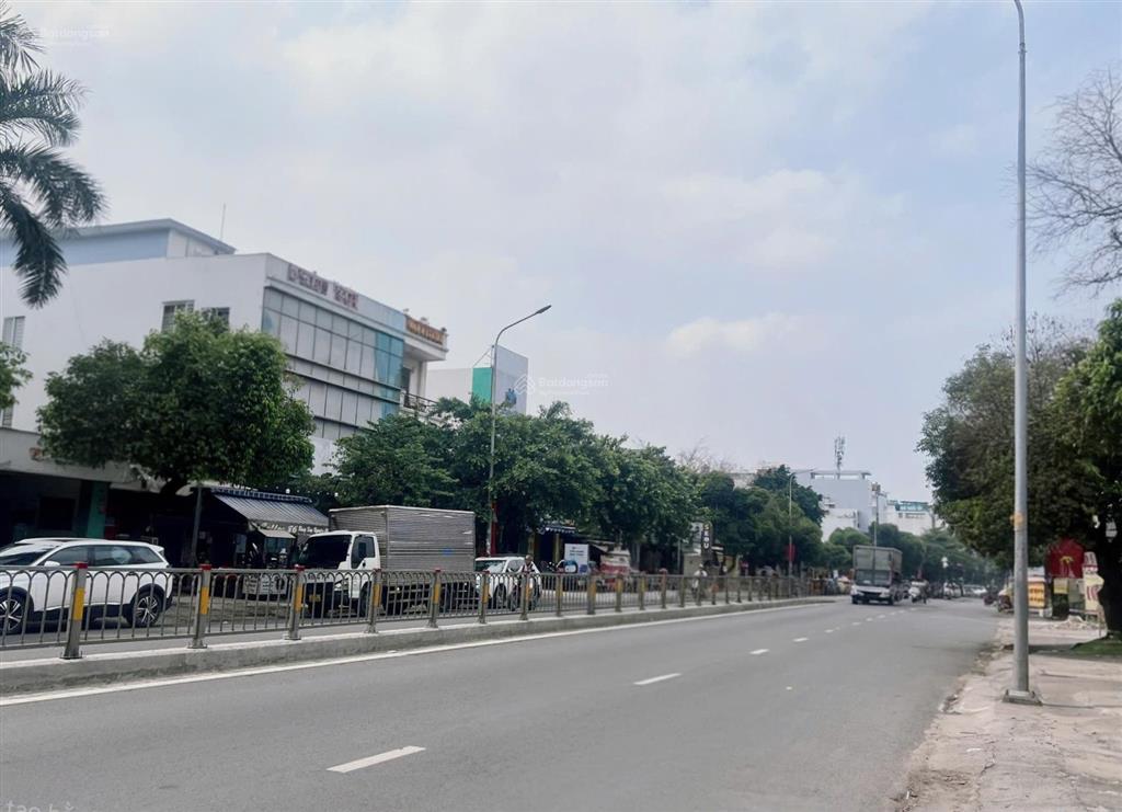 Thanh lý nhà 93m2 vuông vức  cạnh khu quy hoạch tuyến metro số 2