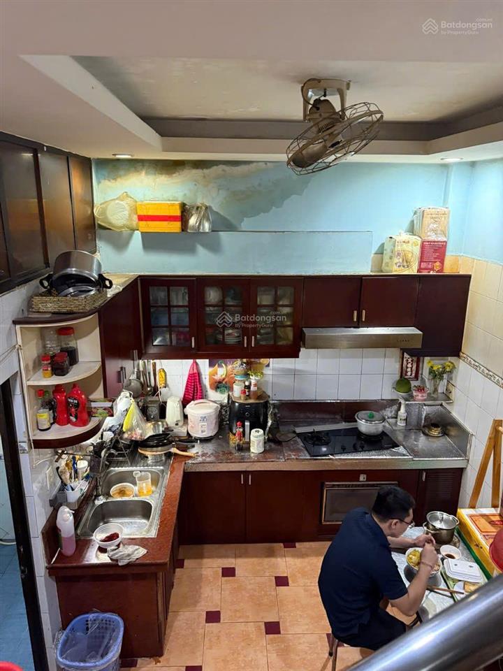 Nhà 3t 40m2 trung tâm bàn cờ  ngang 4m( nở hậu) cực đẹp  7,6 tỷ