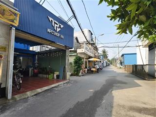 Bán gấp nhà 2 mt gò vấp 87.9m2 lô góc đường xe hơi