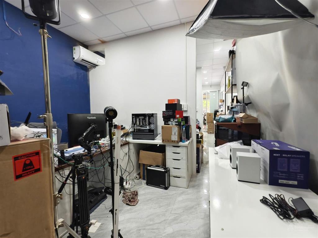 Bán gấp nhà 2 mt lotter, 87.9m2, lô góc đường xe hơi