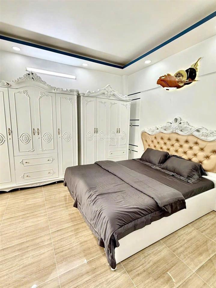 Nhà đẹp sang trọng 3 tầng  sàn 171m2  ngang 6,5m  hoàn công đầy đủ
