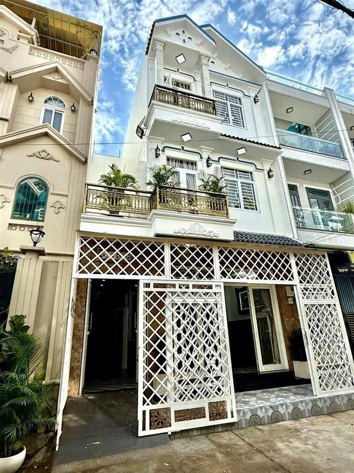Nhà đẹp sang trọng 3 tầng  sàn 171m2  ngang 6,5m  hoàn công đầy đủ