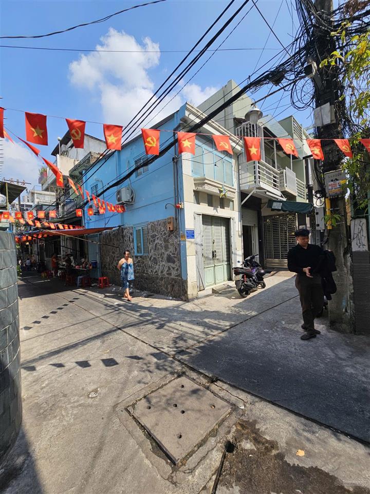 Thanh lý nhà 2t  55m2  hxh  ngang 5,3m rộng thoáng.