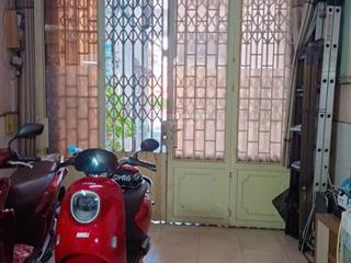 Nhà c3 tt quận 10  43,5m² trệt + lầu + sân thượng  chỉ vài mét ra tới 3/2