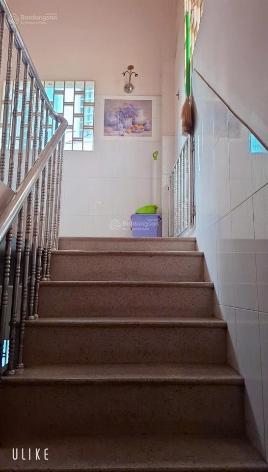 Nhà c3 tt quận 10  43,5m² trệt + lầu + sân thượng  chỉ vài mét ra tới 3/2