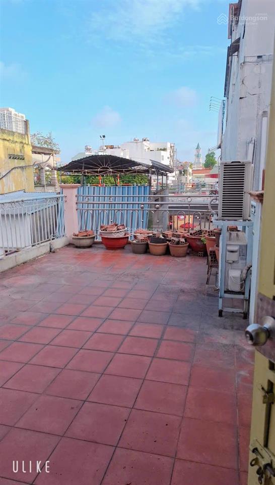 Nhà c3 tt quận 10  43,5m² trệt + lầu + sân thượng  chỉ vài mét ra tới 3/2