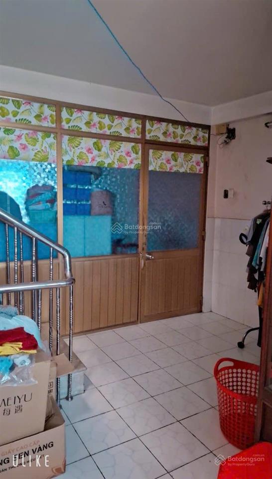 Nhà c3 tt quận 10  43,5m² trệt + lầu + sân thượng  chỉ vài mét ra tới 3/2
