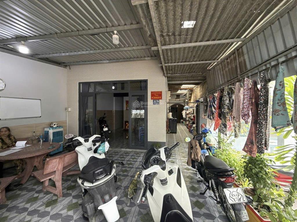 Cơ cấu thu hồi vốn gấp ts" đất tặng nhà cấp 4  trung tâm thủ đức  diện tích rộng 83.5m2