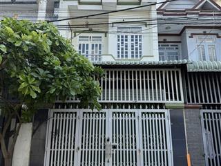 Bàn 2t 68m2 xây dựng kiến cố kdc đồng bộ  cạnh kcn sóng thần