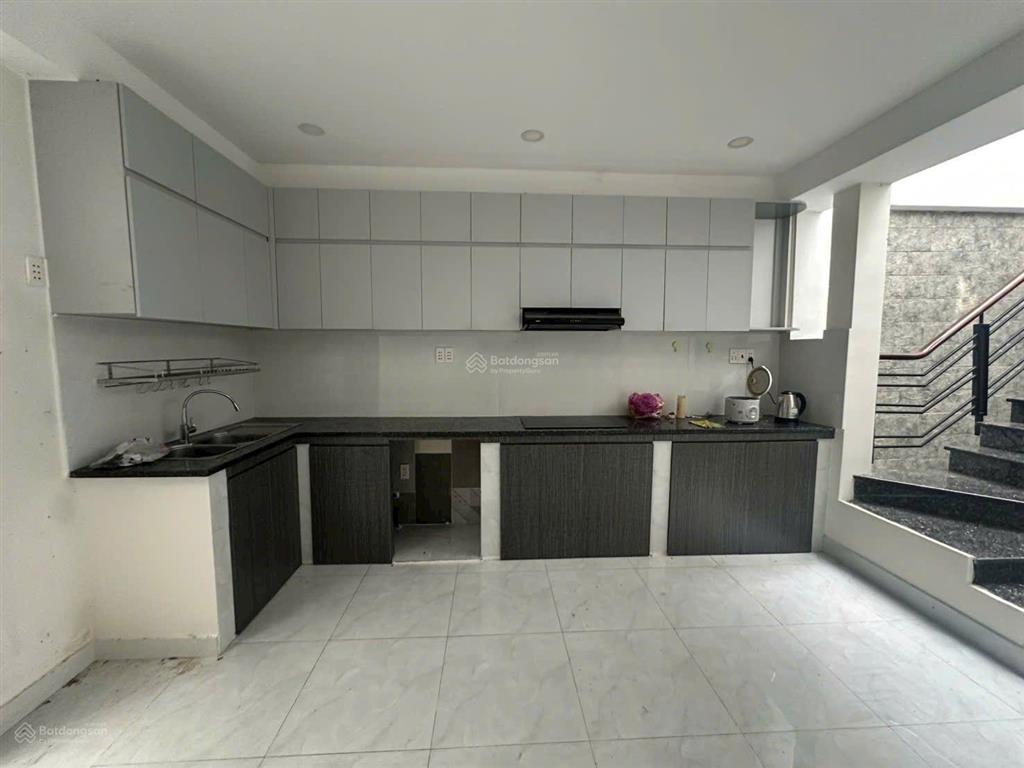 Hàng thanh khoản ngân hàng  nhà phố tx43, ô tô vào tận cửa!