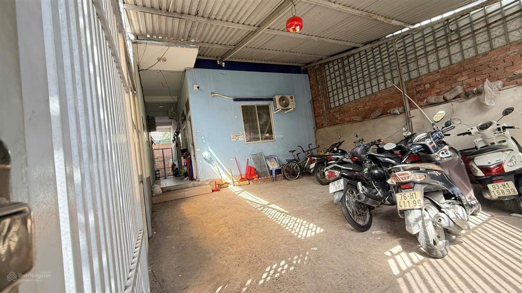 Nhà 3 tầng 215m2  14 phòng cho thuê tại hiệp bình phước