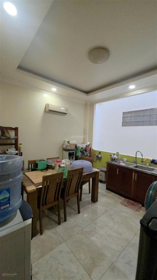 Bán nhà tân bình  hẻm ô tô tới cửa  60,1 m2  đất  sổ hồng hoàn công đầy đủ