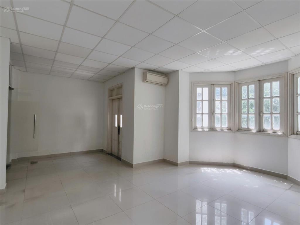 Biệt thự ven sông sài gòn  hầm 3 tầng  làm việc chính chủ