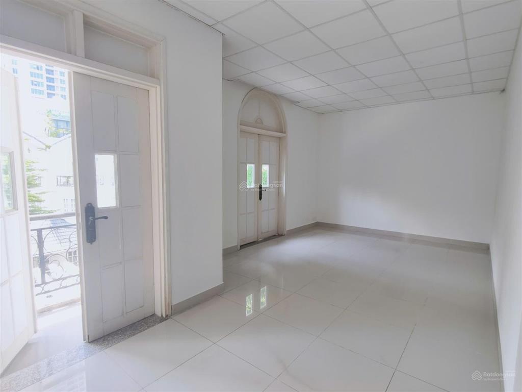 Biệt thự ven sông sài gòn  hầm 3 tầng  làm việc chính chủ