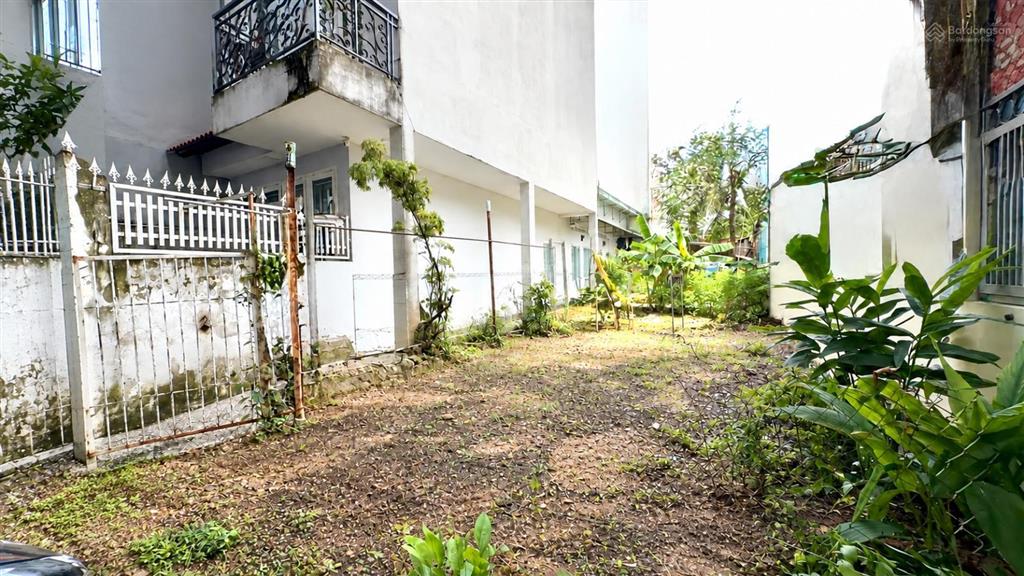 Thanh lý tài sản 100m2 đất hxh tại long trườngsổ vuông vứckhông lỗi phong thủy