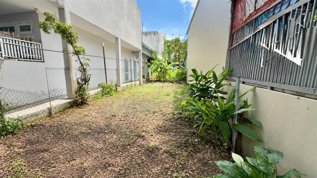 Thanh lý tài sản 100m2 đất hxh tại long trườngsổ vuông vứckhông lỗi phong thủy