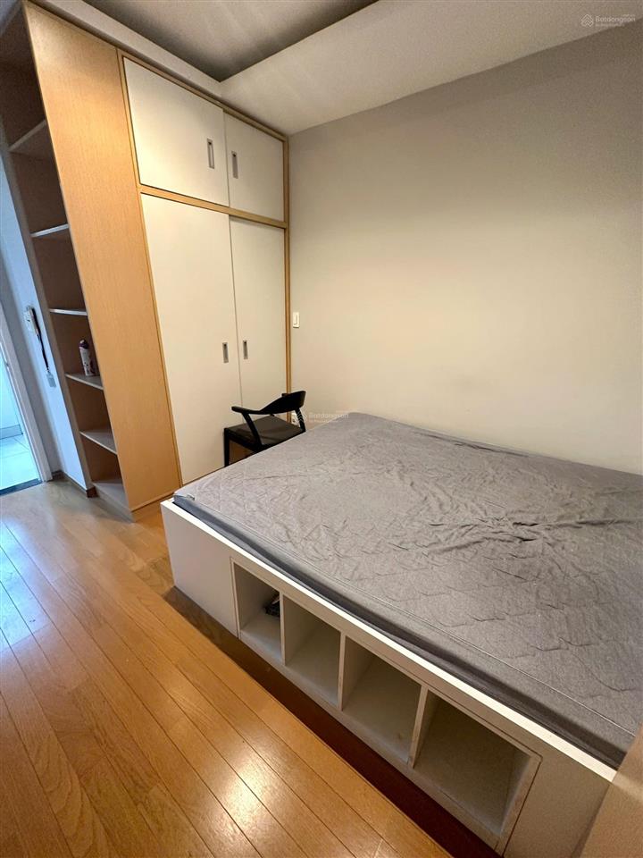 Cần bán căn hộ 74m2  2pn sky center phổ quang (tầng 16)