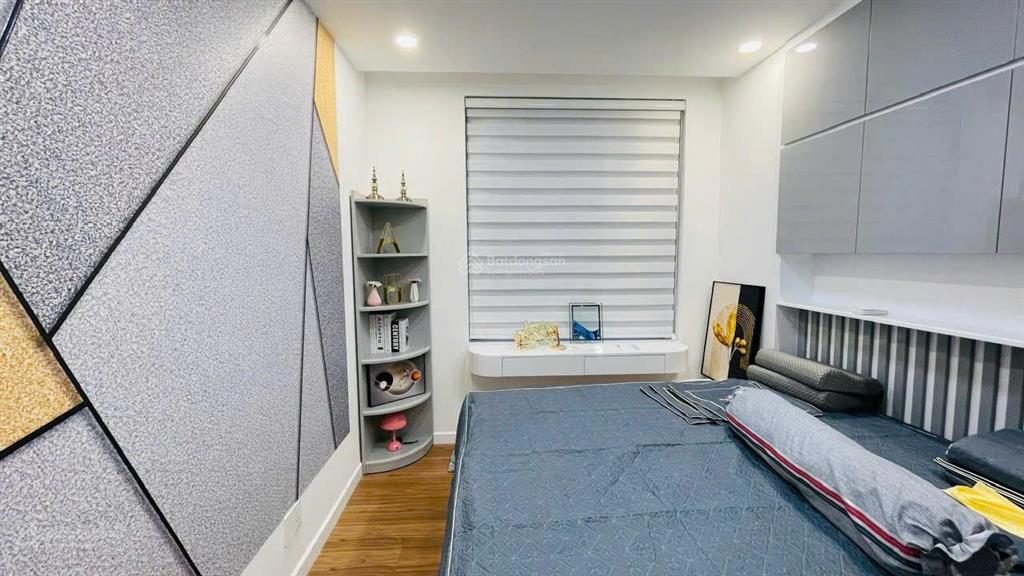 Chính chủ cho thuê 2pn 69m² full nt thiết kế view sông mát