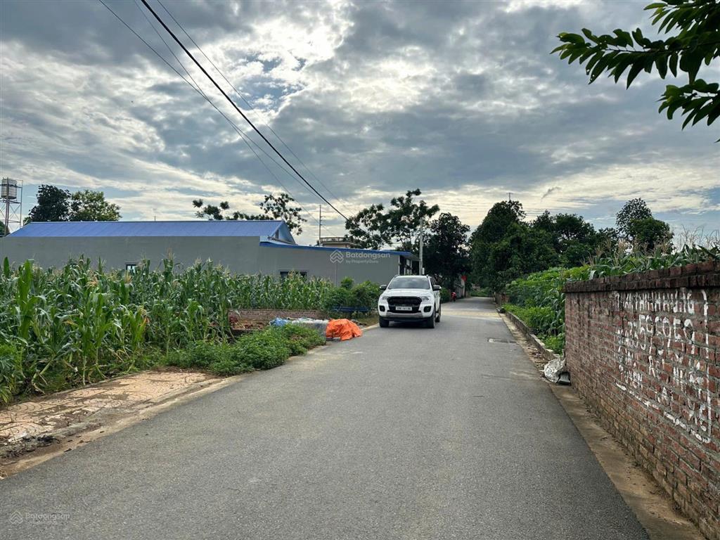 A396 bán đất thôn 3 phú cát  lô góc 2 mặt thoáng  gần đh gtvt & đh cmc