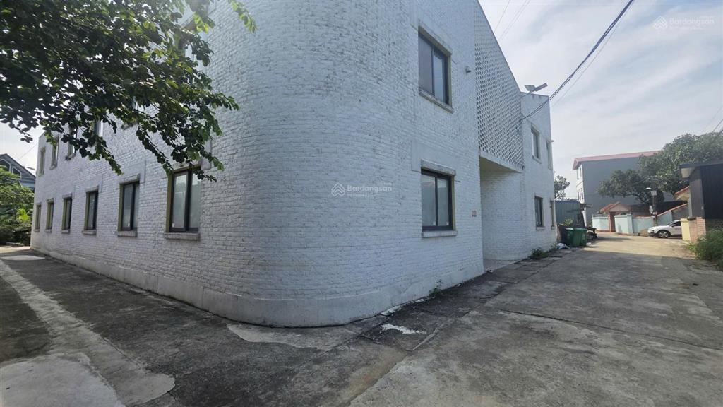 Hm. bán đất nền tân xã 152,2m2, 2 mặt đường, mặt tiền gần 10m