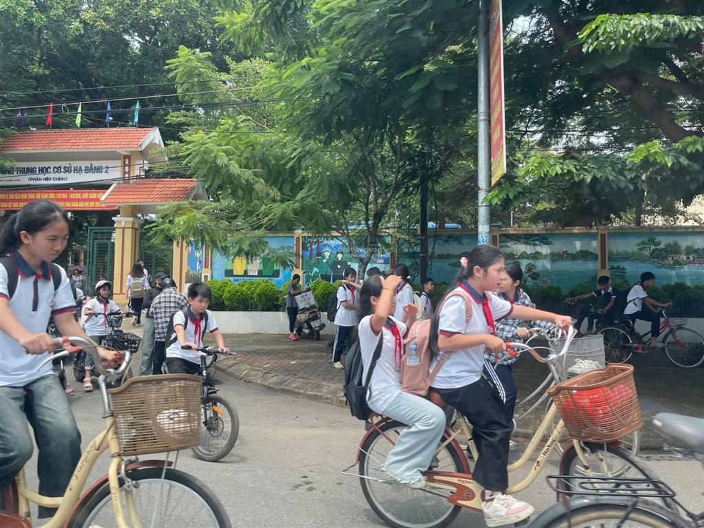 Hn, mặt đường đt420 vị trí kinh doanh đẹp tại hạ bằng  hòa lạc
