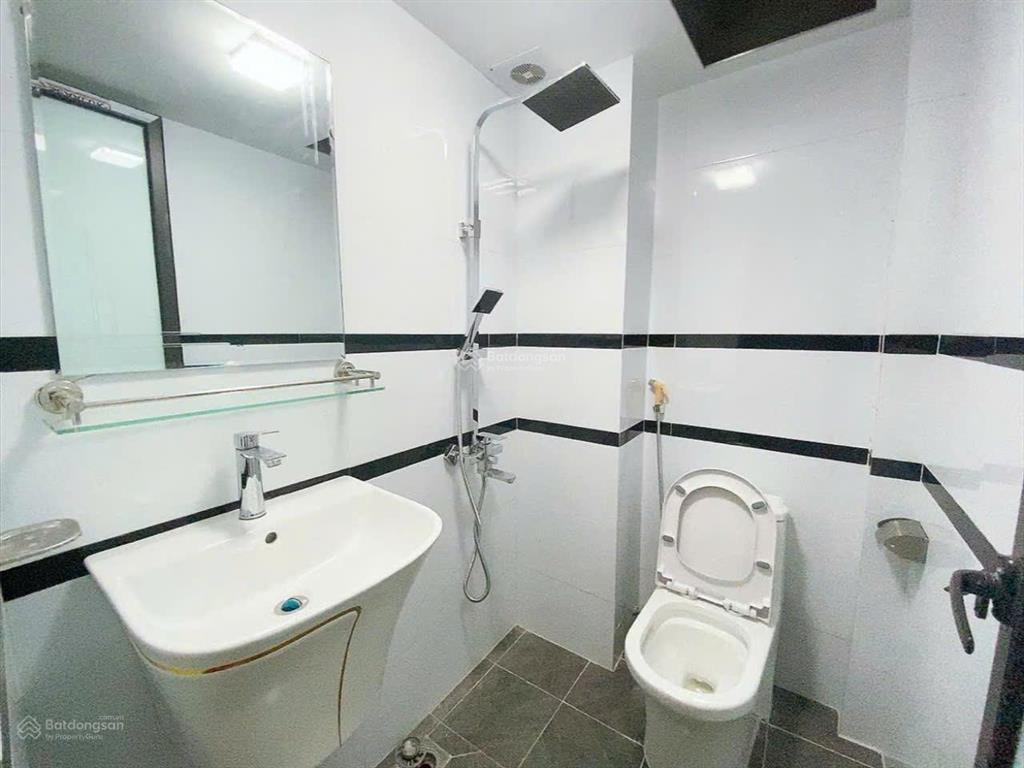 Căn góc dân xây 3 thoáng57m² 5t giá chỉ 9.5 tỷ,ngay kđt văn phú, siêu thị melinh, đầu tư siêu lời