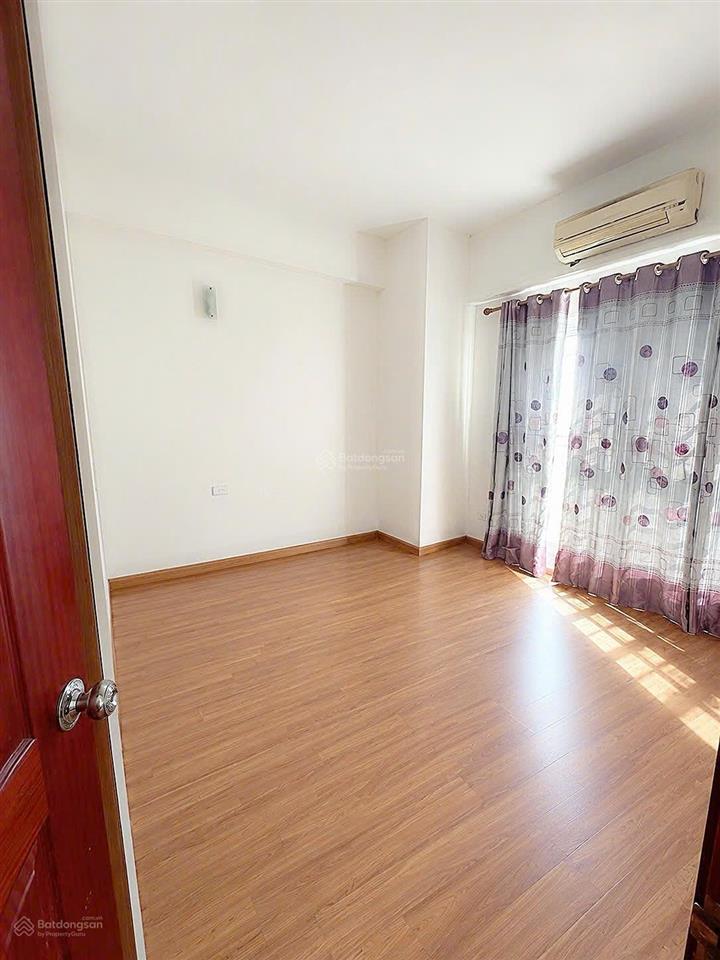 Bán gấp căn hộ chung cư kđt dương nội  56.5m2, chỉ 2 tỷ 850 có tl. đối diện đại học phenikaa