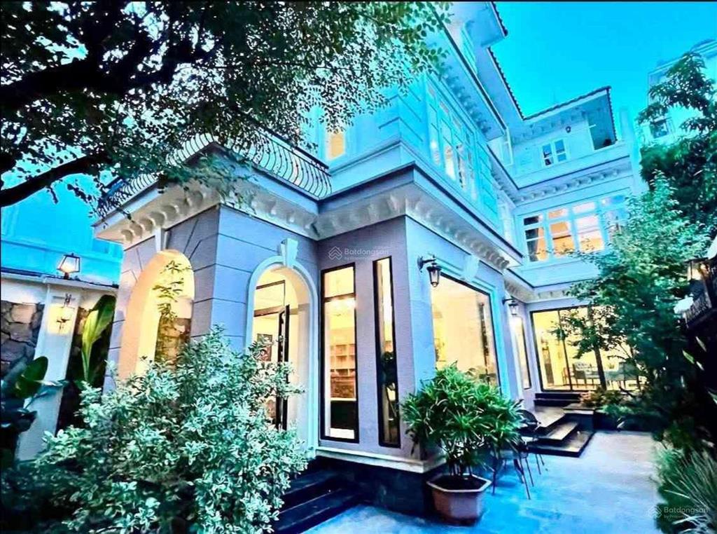 Bán biệt thự song lập  ciputra nam thăng long  đẳng cấp giới tinh hoa 296m2 giá 174.9 tỷ