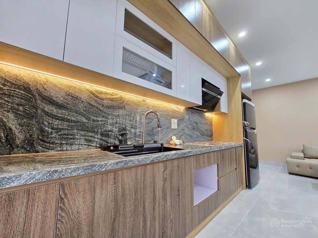 Bán gấp nhà gần siêu thị aeonl