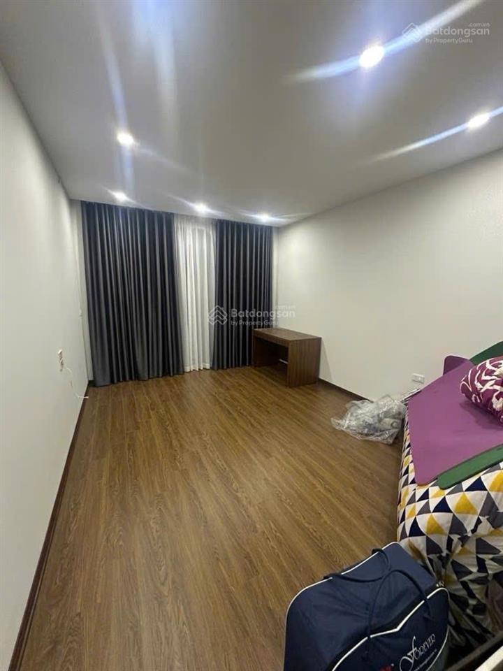 Bán nhà gần phố xốm  30m2 4 tầng  chỉ 3 tỷ 8  gần đại học đại nam  ở ngay  ô tô cách 2 nhà