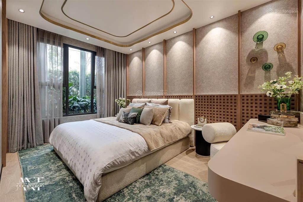 Siêu phẩm 1pn toà s6 tầng đẹp giá 3.8 tỷ hướng đông nam view bể bơi