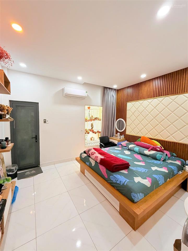 Chính chủ cần bán nhà đẹp, giá rẻ, khu dân cư an ninh, gần đường trường chinh, q.tân bình