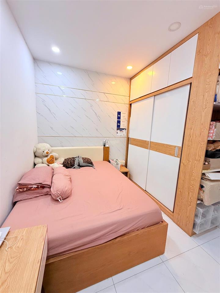 Chính chủ cần bán nhà đẹp, giá rẻ, khu dân cư an ninh, gần đường trường chinh, q.tân bình