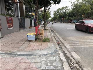 Thêm một em siêu siêu dt rộng, vỉa hè 4 mét dt 502 met, mt 15 mét giá 281 tỷ, kinh doanh bất chấp (