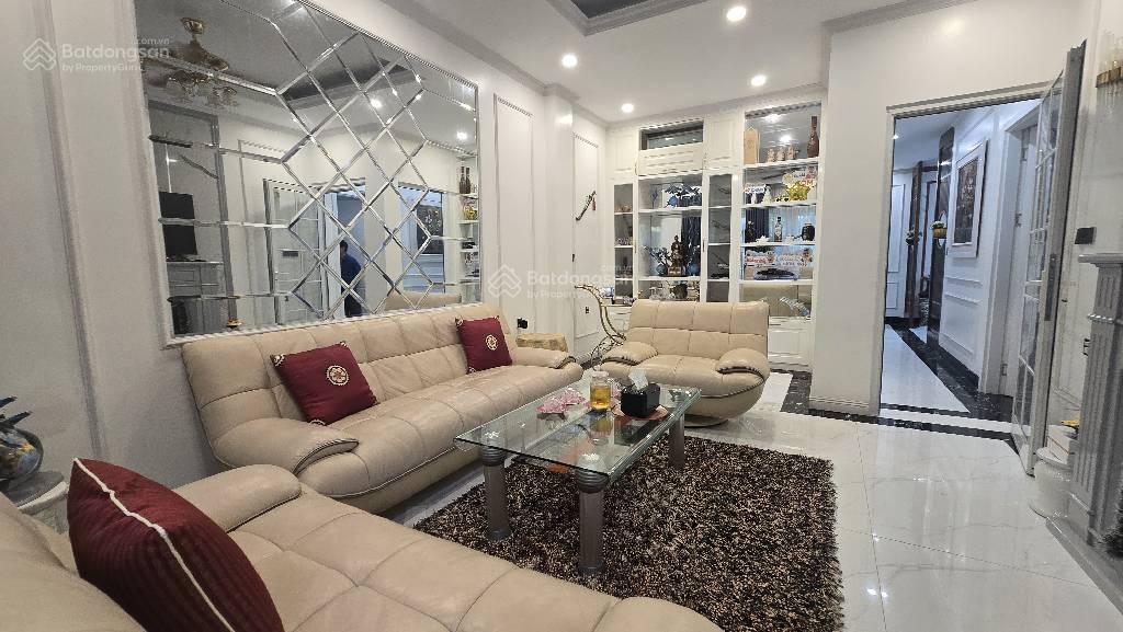 Bán nhà mặt phố tràng thi diện tích rộng