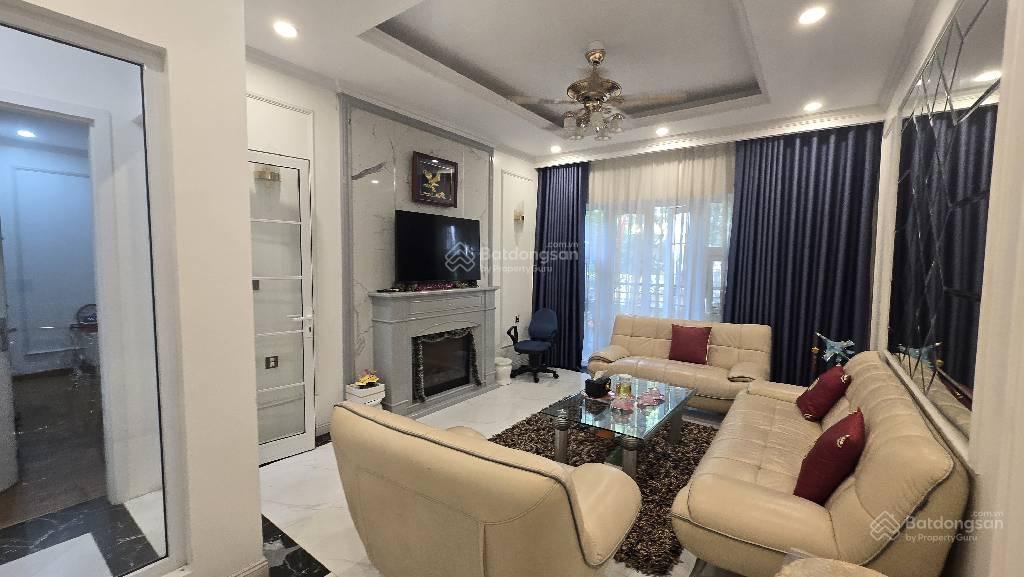 Bán nhà mặt phố tràng thi diện tích rộng