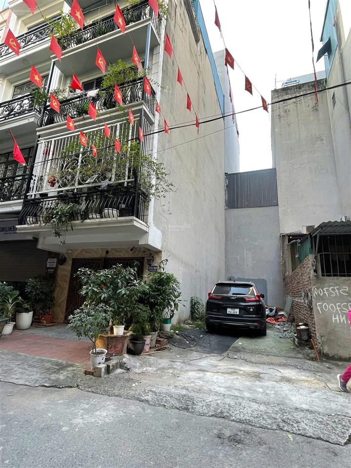 Đất nguyễn sơn, dt 50 m, mt 5,6 m, đất không, cách 1 nhà ra ô tô tránh, gần chung cư biver n03, mua