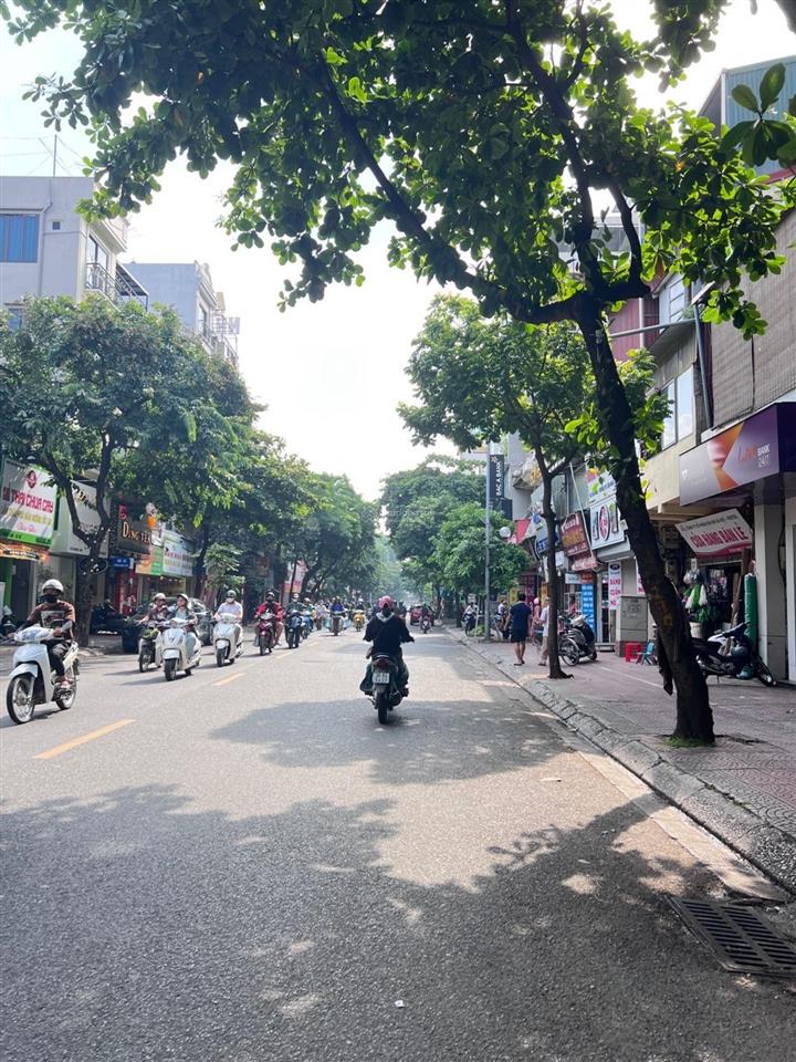 Bán đất phúc lợi dt 140m, mt 8 mét, ô tô tải tránh nhau, chủ thiện chis