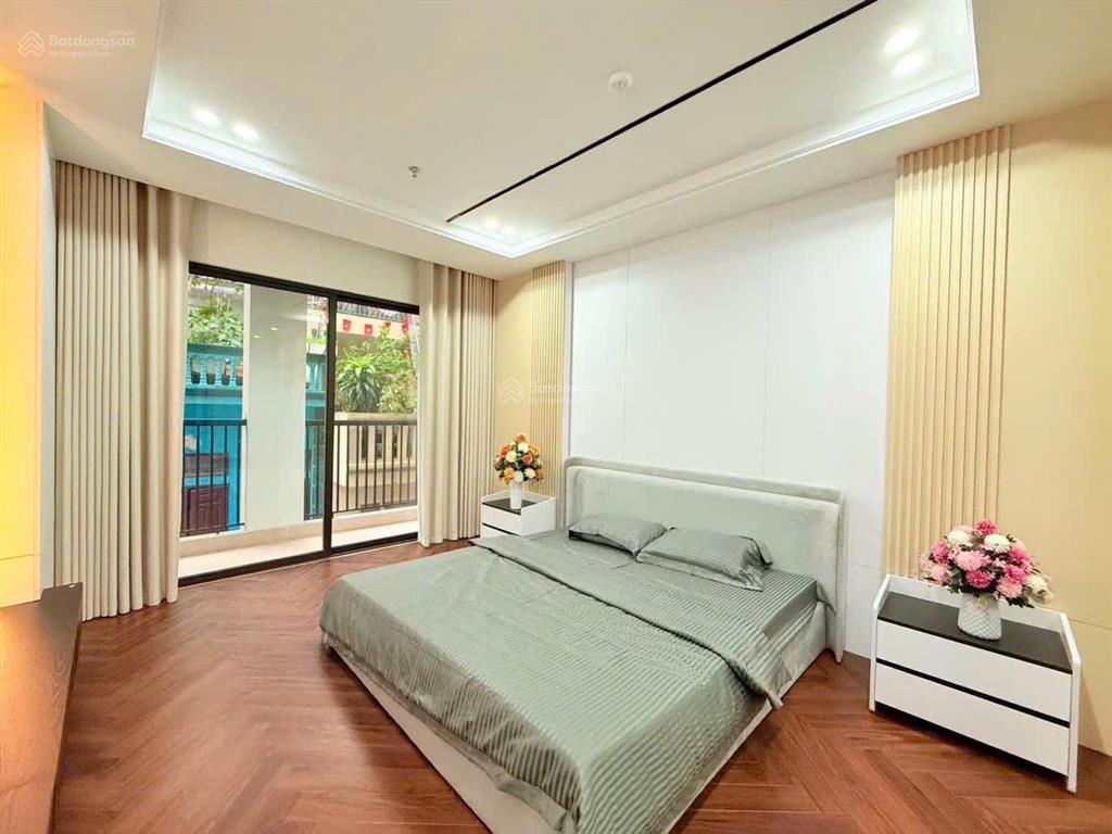 Nhà hồng tiến, dt 55 mét, 6 tầng mới đẹp từng chi tiết