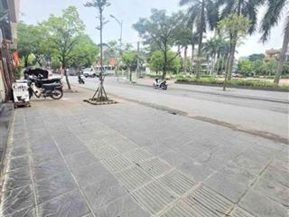 Mặt phố  kinh doanh đỉnh cao  vỉa hè đá bóng  diện tích khủng  nở hậu  giá rẻ