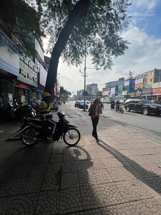 Bán lô góc lâm hạ, 3 mặt tiền, đẹp long biên, thoáng vĩnh viễn, trước mặt view hồ, dt 265m², giá