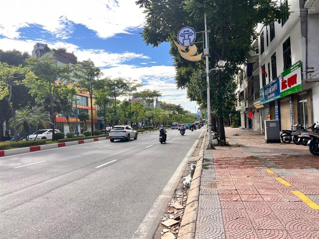 Cần thanh khoản tòa nhà khách sạn mặt phố hồng tiến  phường bồ đề  hà nội