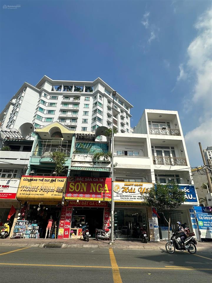 Cho thuê nhà mặt tiền đường phổ quang p9 phú nhuận  dt 4x20  trệt 2 lầu  35 triệu  0979 282 ***