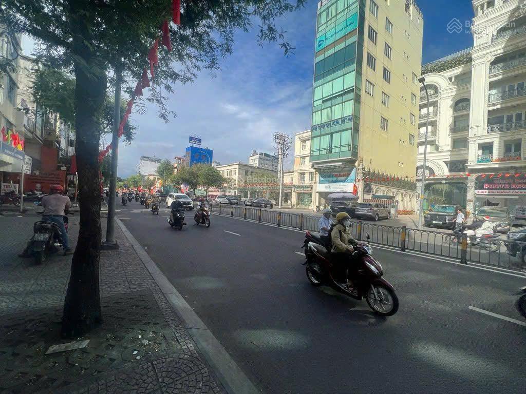 Cho thuê nhà mặt tiền đường lê văn duyệt bình thạnh  dt 7x15  trệt 3 lầu  thang máy  45 triệu