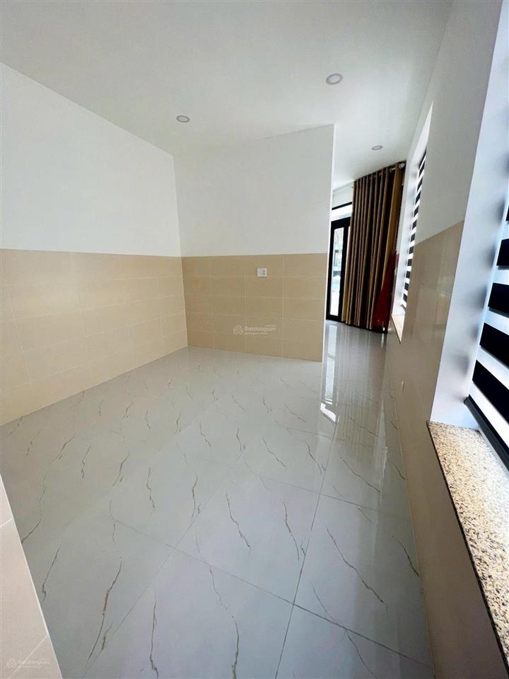 Cho thuê nhà hẻm xe hơi căn góc 2 mặt tiền đường lý thường kiệt q10  4x15  5 tầng  giá 25 triệu