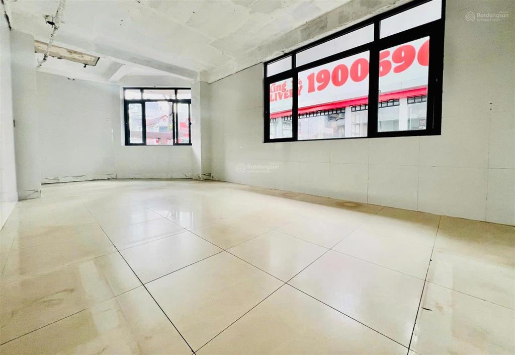 Cho thuê tòa nhà góc 2 mặt tiền đường nguyễn tri phương quận 10  dt 5x14  8 tầng  giá 110 triệu